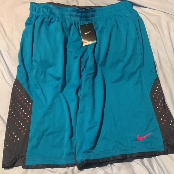 Nike Hyper Elite Basketball shorts Men’s Size XL NEW Vintage